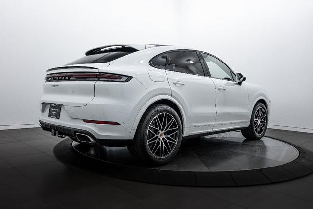 Photo of 2025 White Porsche Cayenne