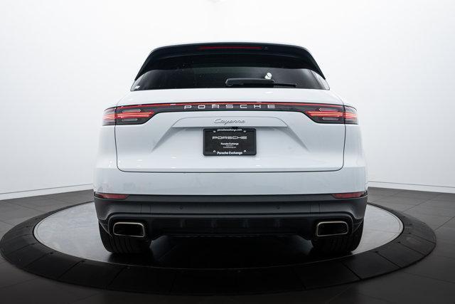 Photo of 2022 Carrara White Metallic Porsche Cayenne