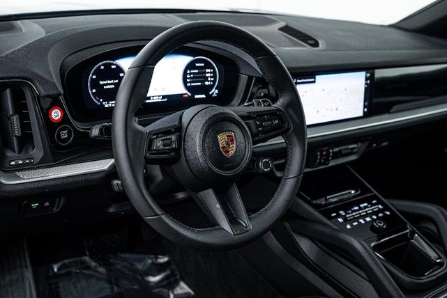 Photo of 2025 Black Metallic Porsche Cayenne