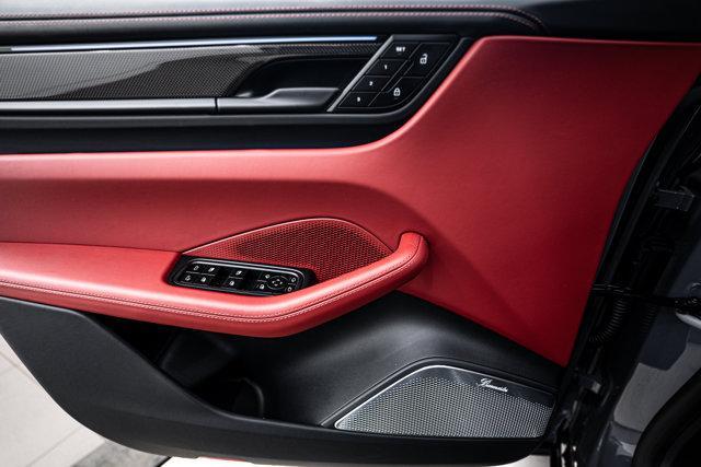 Photo of 2025 Slate Gray Porsche Macan