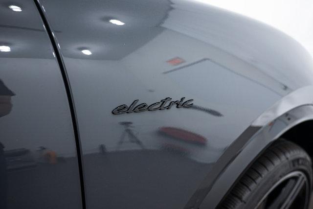 Photo of 2025 Slate Gray Porsche Macan