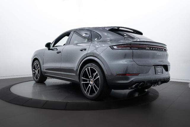 Photo of 2025 Quartzite Grey Metallic Porsche Cayenne