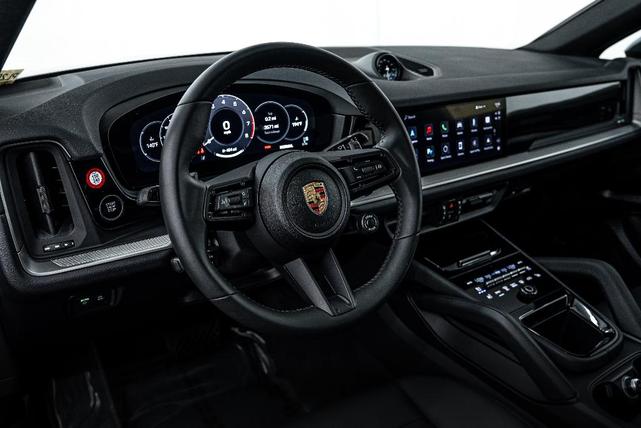 Photo of 2025 Quartzite Grey Metallic Porsche Cayenne