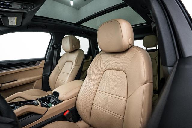 Photo of 2025 White Porsche Cayenne