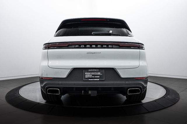 Photo of 2025 White Porsche Cayenne