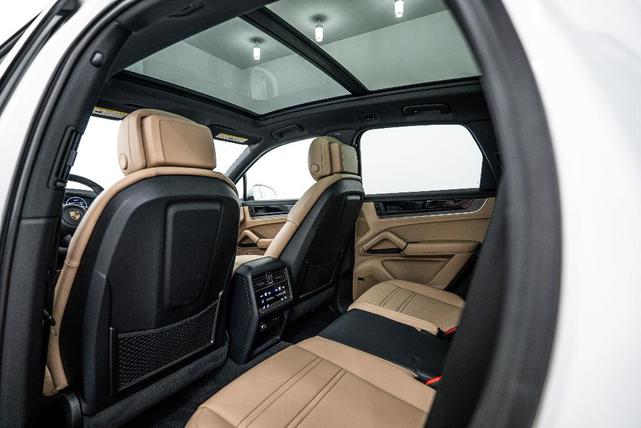 Photo of 2025 White Porsche Cayenne