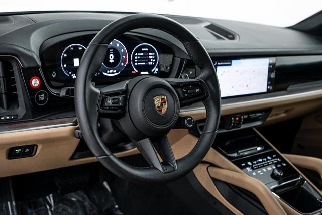 Photo of 2025 White Porsche Cayenne