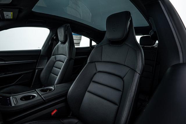 Photo of 2025 Gentian Blue Metallic Porsche Taycan