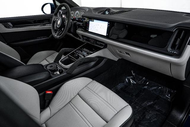 Photo of 2024 Montego Blue Metallic Porsche Cayenne
