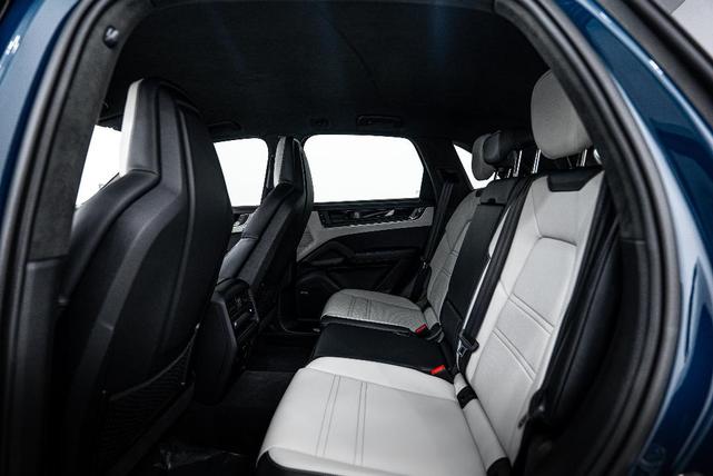 Photo of 2024 Montego Blue Metallic Porsche Cayenne