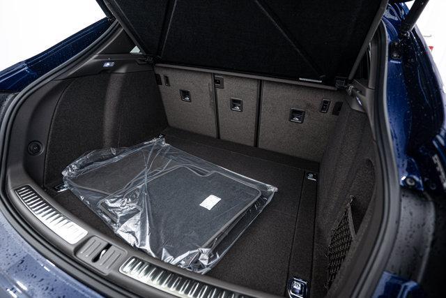 Photo of 2025 Gentian Blue Metallic Porsche Macan