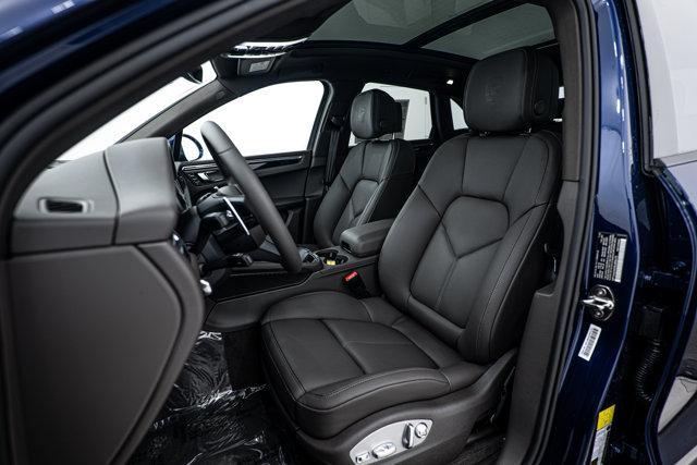 Photo of 2025 Gentian Blue Metallic Porsche Macan