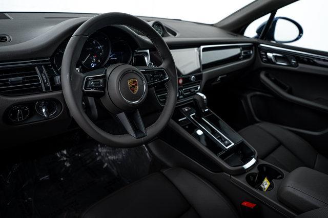 Photo of 2025 Gentian Blue Metallic Porsche Macan