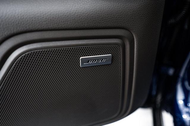 Photo of 2025 Gentian Blue Metallic Porsche Macan
