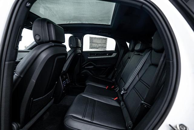 Photo of 2025 White Porsche Cayenne