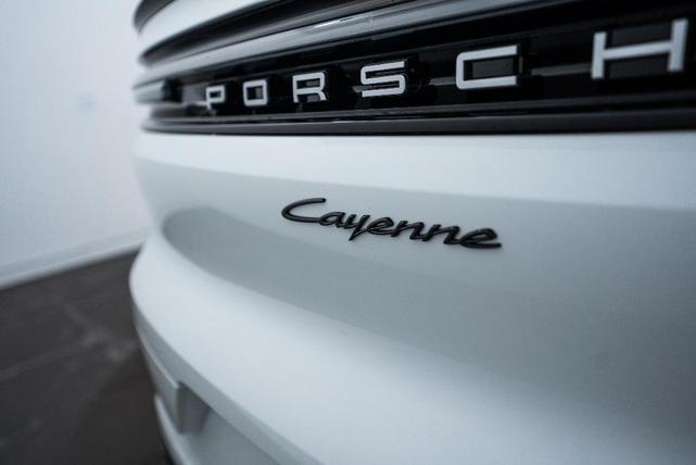 Photo of 2025 White Porsche Cayenne