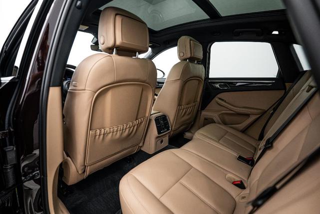 Photo of 2025 Copper Porsche Macan