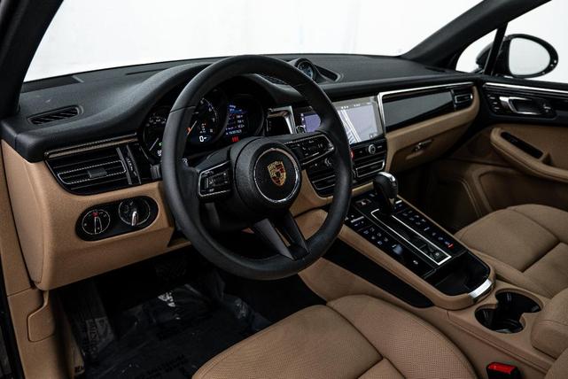 Photo of 2025 Copper Porsche Macan