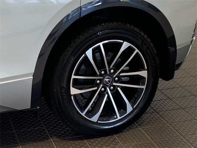 Photo of 2024 Snowfall Pearl Acura ZDX