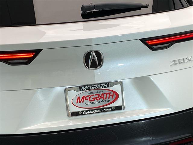 Photo of 2024 Snowfall Pearl Acura ZDX