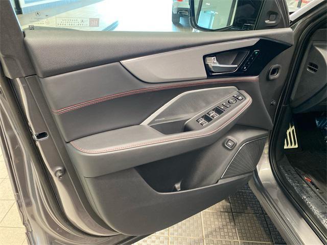 Photo of 2025 Liquid Carbon Acura MDX