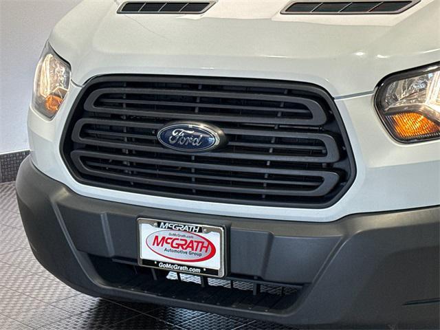 Photo of 2018 Oxford White Ford Transit-250