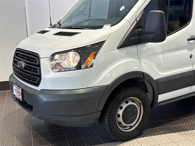 Photo of 2018 Oxford White Ford Transit-250