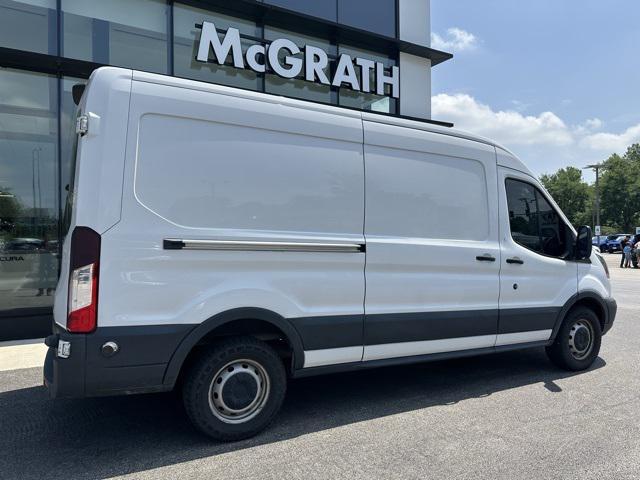 Photo of 2018 Oxford White Ford Transit-250