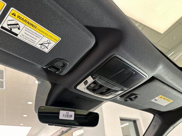 Photo of 2025 Urban Gray Pearl Acura MDX