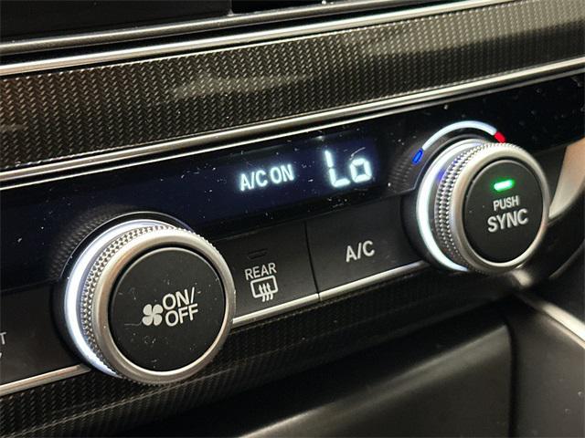 Photo of 2019 Crystal Black Pearl Honda Accord