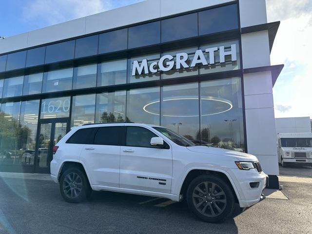 Photo of 2017 Bright White Clearcoat Jeep Grand Cherokee