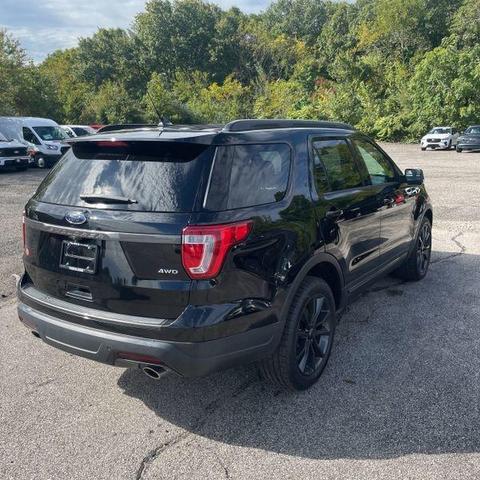 Photo of 2018 Shadow Black Ford Explorer