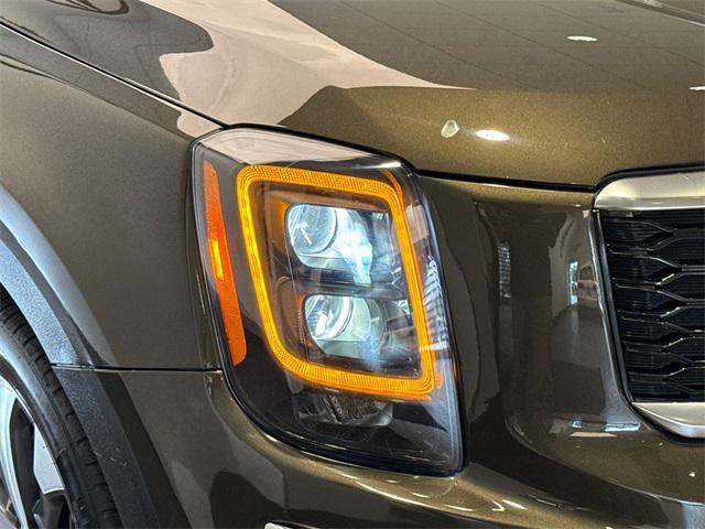 Photo of 2022 Dark Moss Kia Telluride