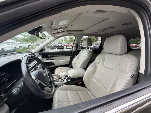 Photo of 2022 Dark Moss Kia Telluride