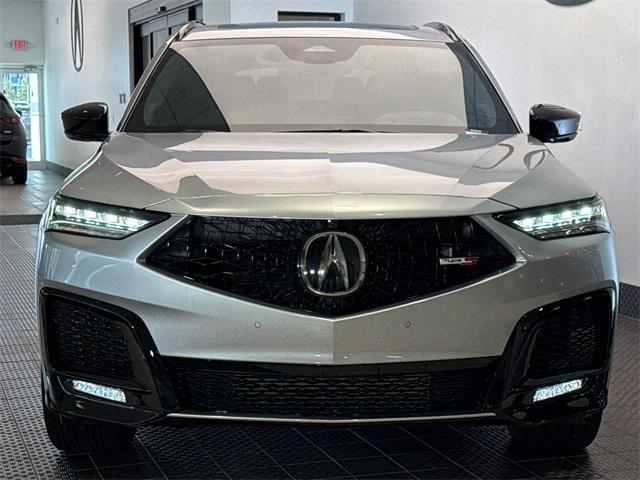 Photo of 2025 Lunar Silver Acura MDX