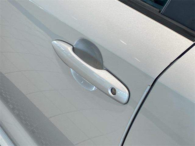 Photo of 2020 Classic Silver Metallic Toyota Corolla