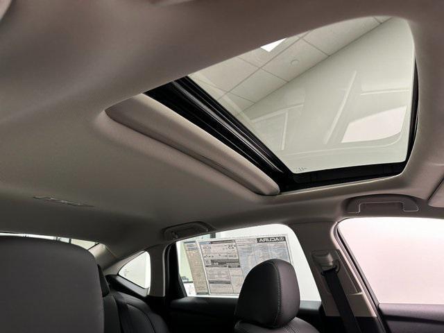 Photo of 2025 Liquid Carbon Metallic Acura TLX
