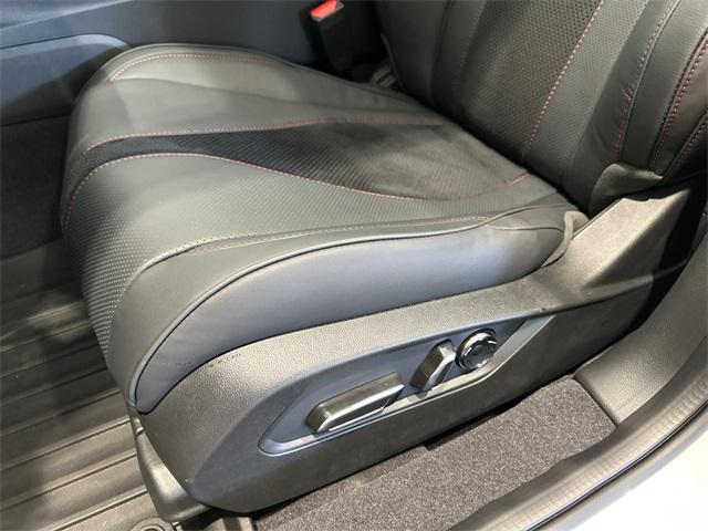 Photo of 2025 Platinum White Pearl Acura TLX