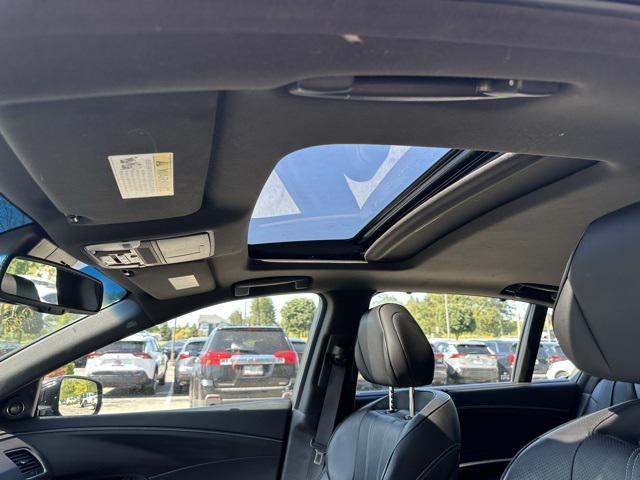 Photo of 2020 Majestic Black Pearl Acura RLX Sport Hybrid