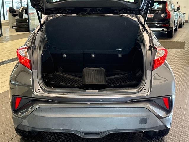 Photo of 2020 Magnetic Gray Metallic Toyota C-HR