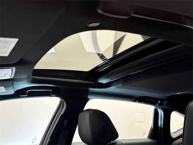 Photo of 2025 Performance Red Pearl Acura TLX