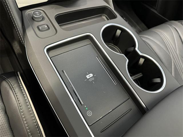 Photo of 2025 Liquid Carbon Metallic Acura MDX