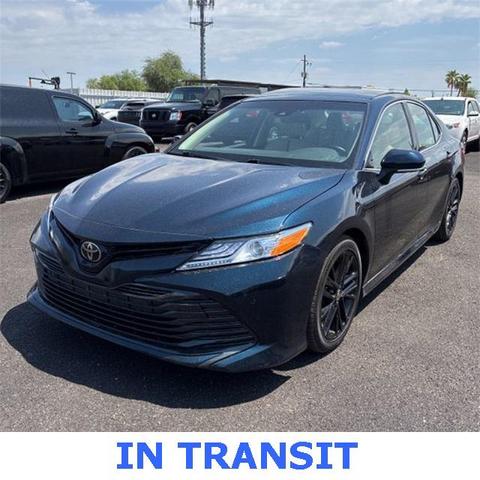 Photo of 2018 Blue Streak Metallic Toyota Camry