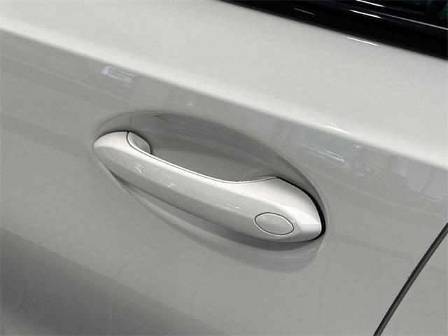 Photo of 2022 Alpine White BMW M340