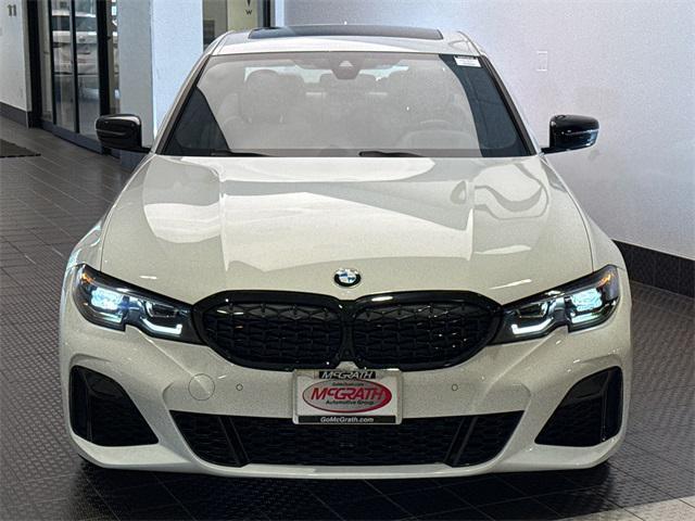 Photo of 2022 Alpine White BMW M340