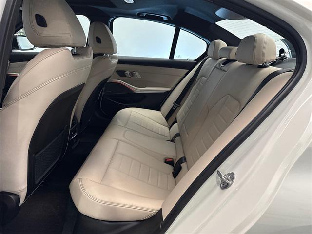 Photo of 2022 Alpine White BMW M340