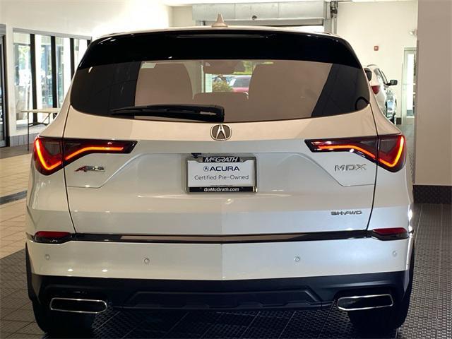 Photo of 2022 Platinum White Pearl Acura MDX