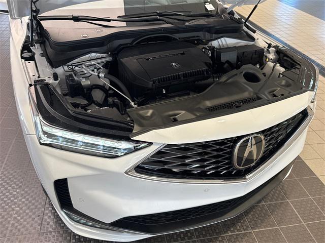 Photo of 2025 Platinum White Acura MDX