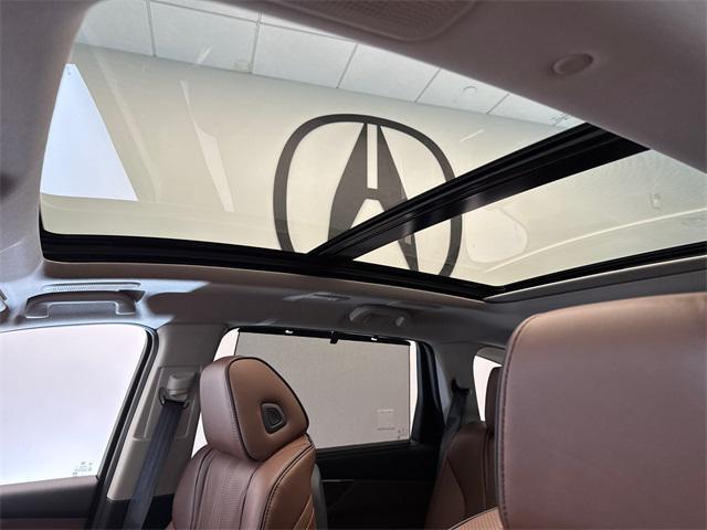 Photo of 2025 Platinum White Acura MDX