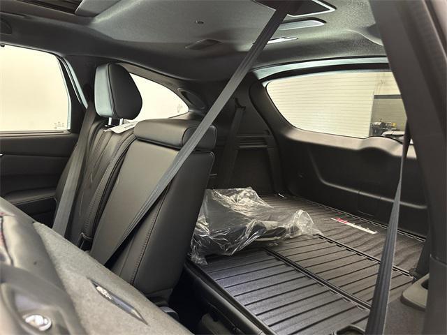 Photo of 2025 Majestic Black Acura MDX